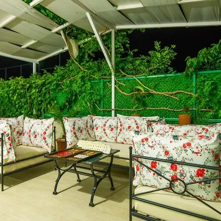 Vila Secluded With Private Pool For Families