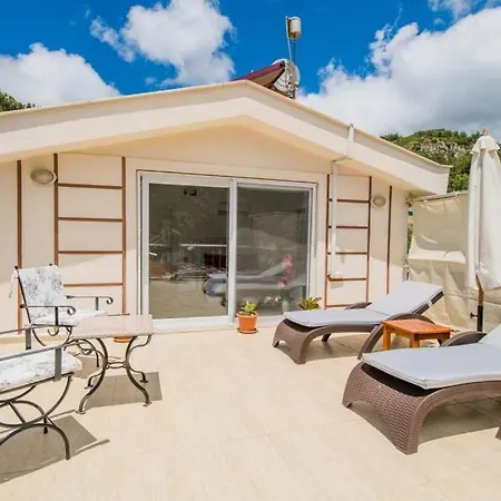 Vila Secluded With Private Pool For Families Kaş