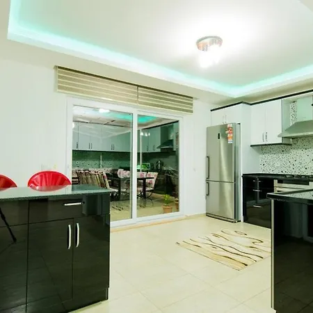 Vila Secluded With Private Pool For Families *