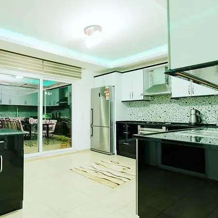 Secluded With Private Pool For Families Vila *