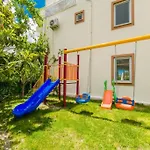 Secluded With Private Pool For Families * 卡斯
