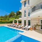Secluded With Private Pool For Families 卡斯