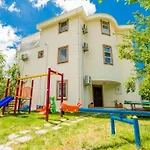 别墅 Secluded With Private Pool For Families *