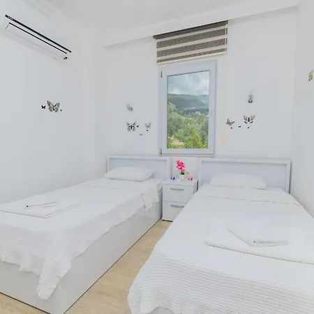 Secluded With Private Pool For Families *