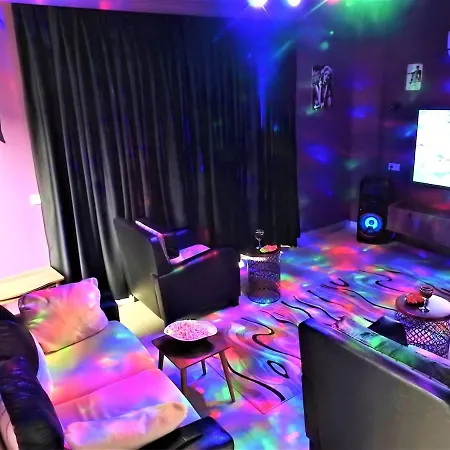 Villa Secluded With Private Pool For Families *