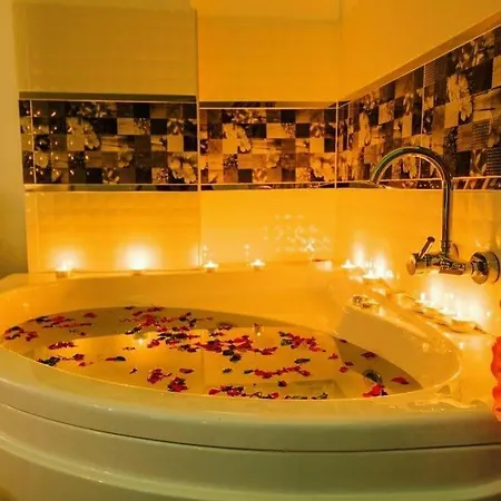 Secluded With Private Pool For Families *