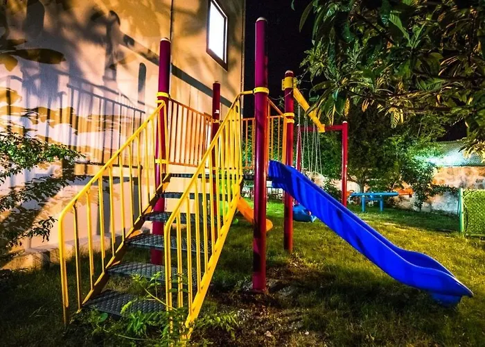 Secluded With Private Pool For Families Вилла