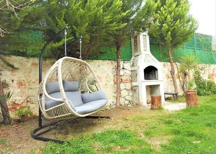 Secluded With Private Pool For Families *