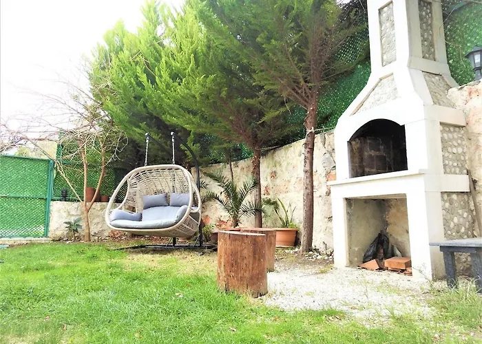 Villa Secluded With Private Pool For Families *