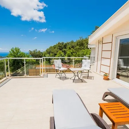 Secluded With Private Pool For Families Villa